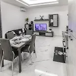 - House With Private Jacuzzi 로솔리니